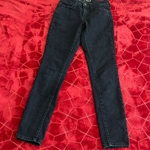 Universal thread  high rise skinny dark blue jeans with front and back pockets